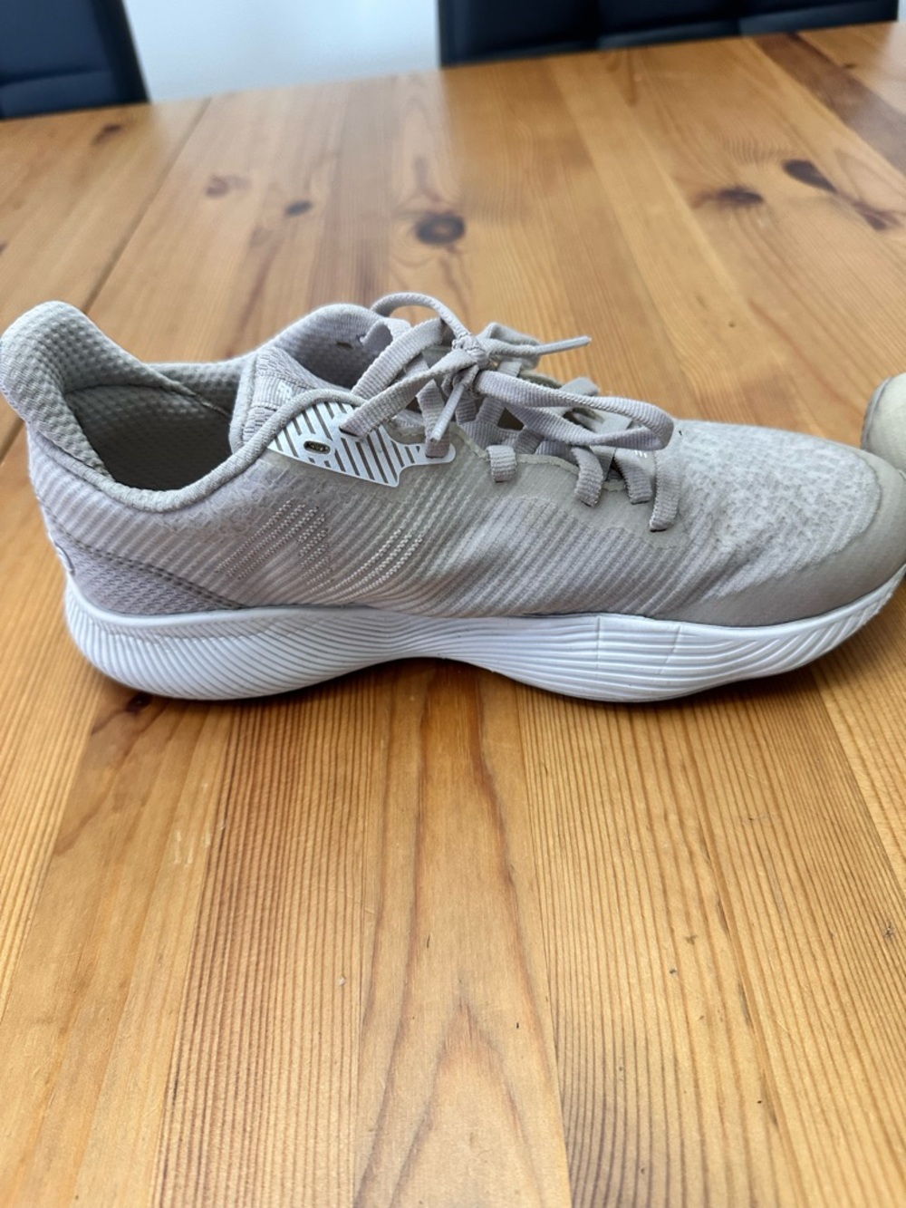 NEW BALANCE |  Women's Fuelcell Shift training shoes, cushioned | Fits like 7.5 - Picture 7 of 12